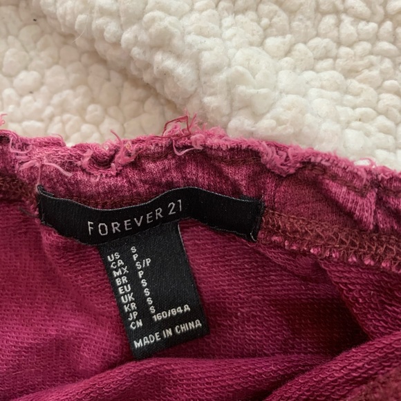 Long sleeve, basically strapless top. - Picture 3 of 4